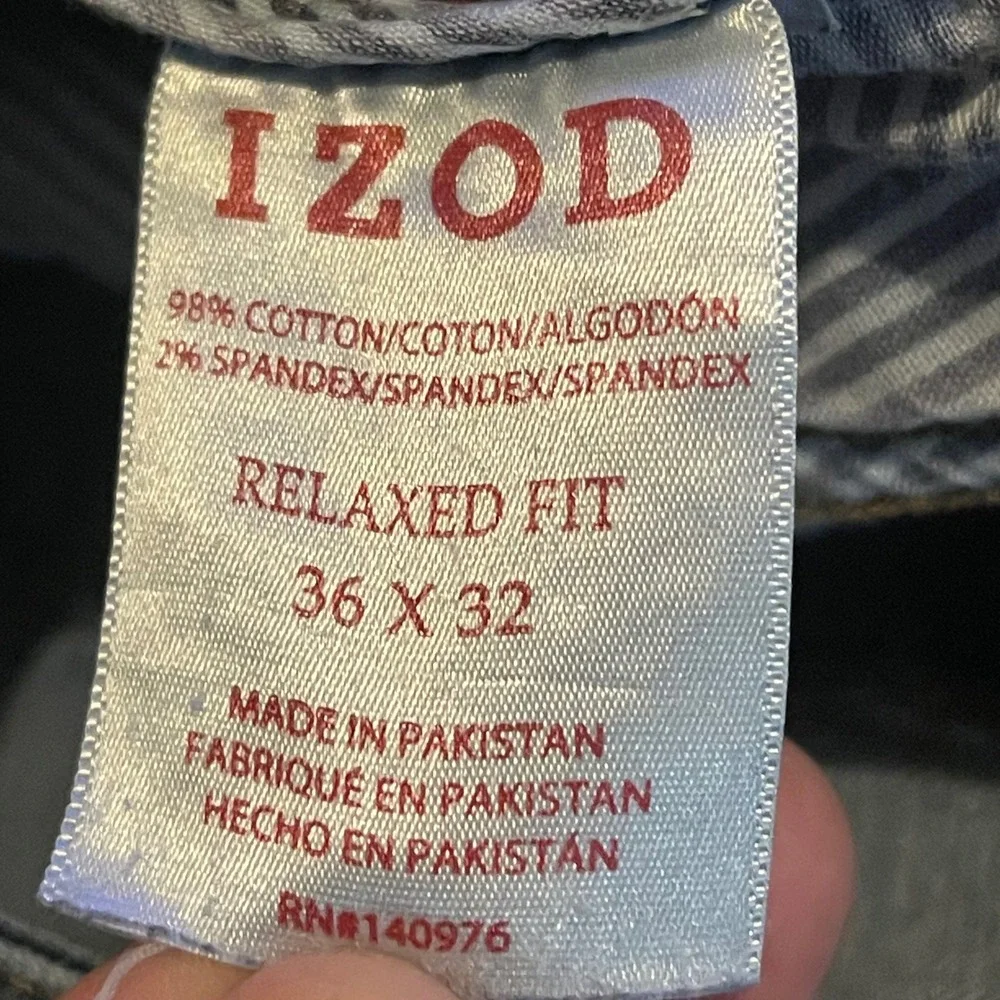 IZOD Jeans Mens 36x32 Blue Relaxed Fit Straight Leg Denim Stretch Medium Wash